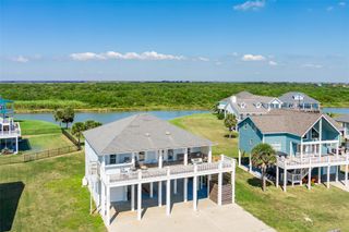 4017 Biscayne Beach Road, Port Bolivar, TX 77650