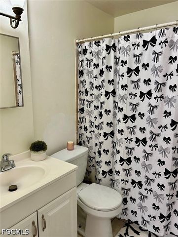 704 SE 46th LN A, Cape Coral, FL 33904