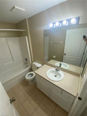 4001 10th ST SW, Lehigh Acres, FL 33976