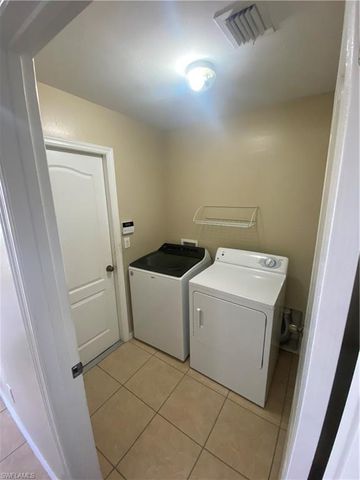 4001 10th ST SW, Lehigh Acres, FL 33976