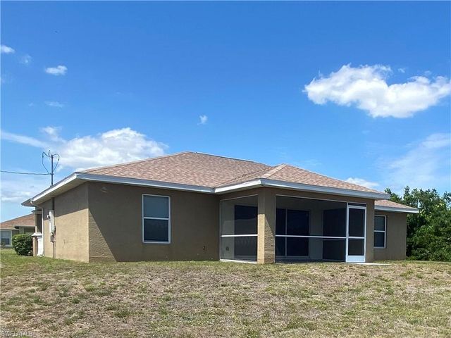 4001 10th ST SW, Lehigh Acres, FL 33976