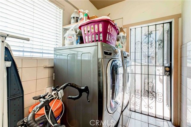 201 S Benton, Los Angeles, CA 90057