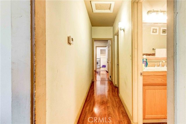 201 S Benton, Los Angeles, CA 90057