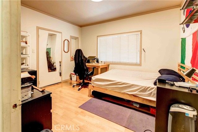 201 S Benton, Los Angeles, CA 90057