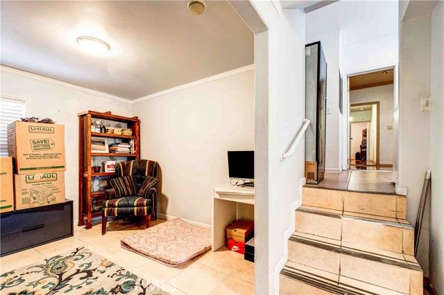 201 S Benton, Los Angeles, CA 90057