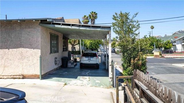 201 S Benton, Los Angeles, CA 90057