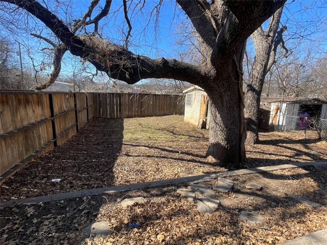 814 Plum Street, Graham, TX 76450