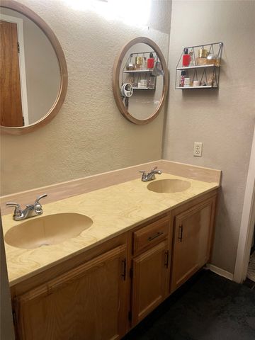 814 Plum Street, Graham, TX 76450