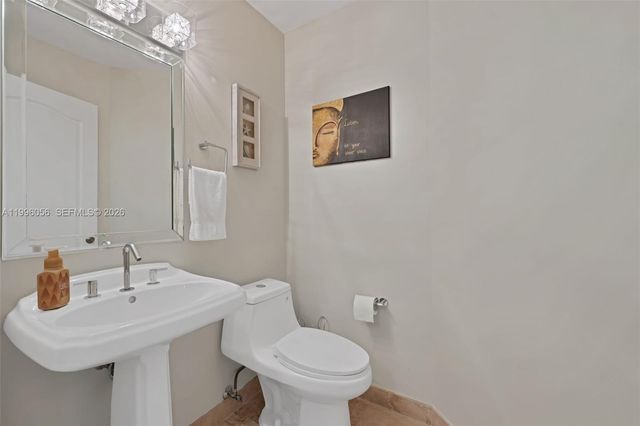 18345 NE 30th Pl 18345, Aventura, FL 33160