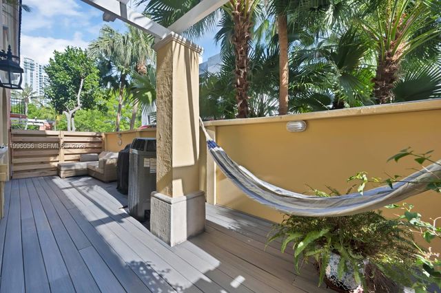 18345 NE 30th Pl 18345, Aventura, FL 33160