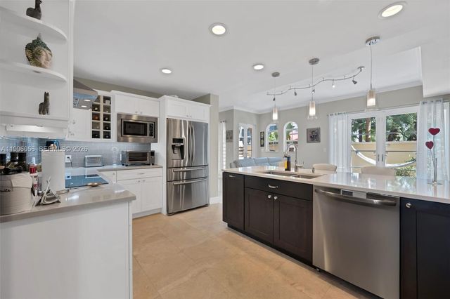 18345 NE 30th Pl 18345, Aventura, FL 33160