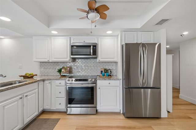 7430 SUNSHINE SKYWAY LANE S 201, St Petersburg, FL 33711