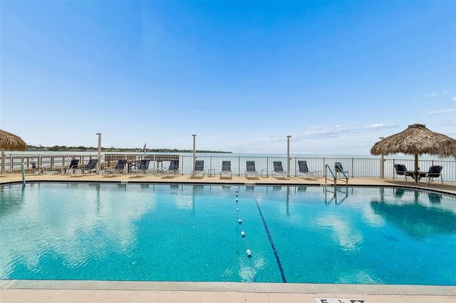 7430 SUNSHINE SKYWAY LANE S 201, St Petersburg, FL 33711