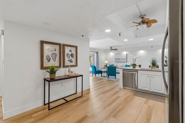 7430 SUNSHINE SKYWAY LANE S 201, St Petersburg, FL 33711