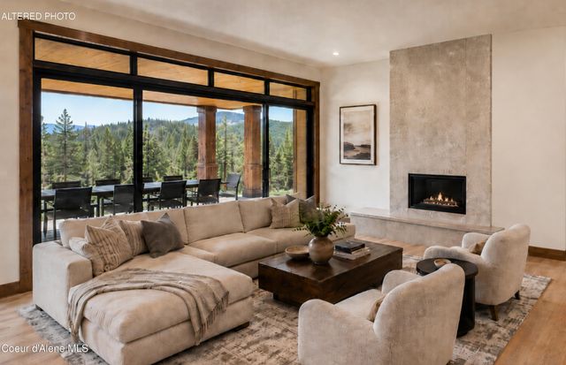 2771 E Ravine Dr, Post Falls, ID 83854