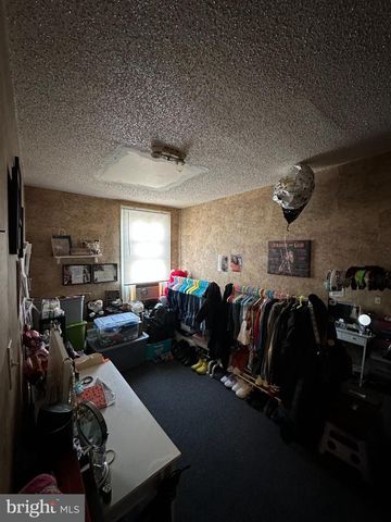 2529 S ASHFORD ST, Philadelphia, PA 19153