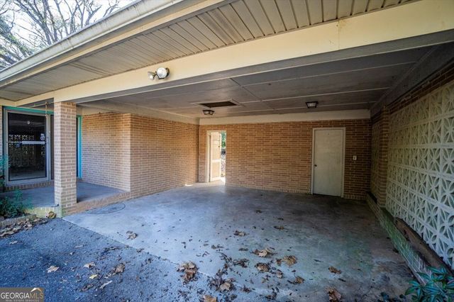 789 Glenn Carrie Road, Hull, GA 30646