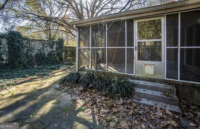 789 Glenn Carrie Road, Hull, GA 30646