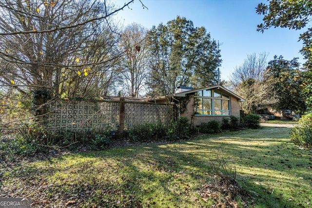 789 Glenn Carrie Road, Hull, GA 30646