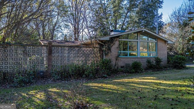 789 Glenn Carrie Road, Hull, GA 30646