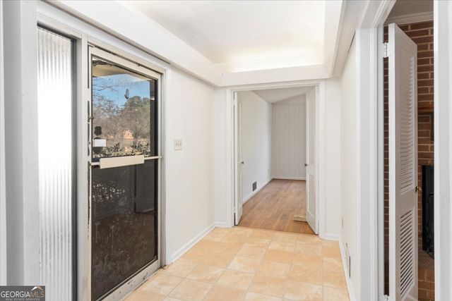 789 Glenn Carrie Road, Hull, GA 30646