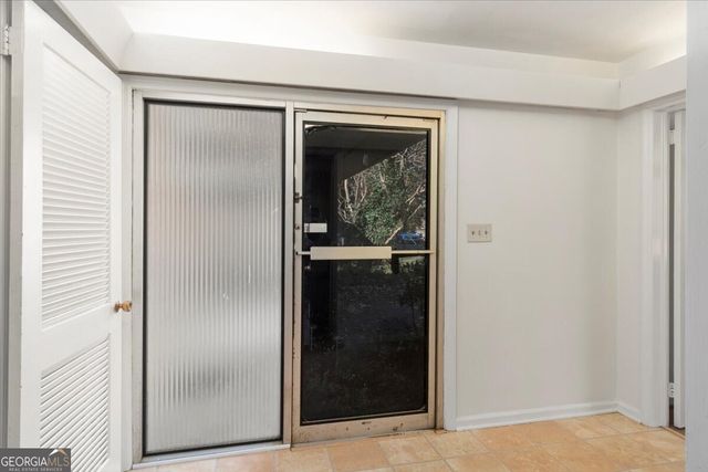 789 Glenn Carrie Road, Hull, GA 30646