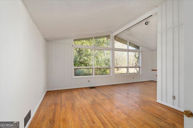 789 Glenn Carrie Road, Hull, GA 30646