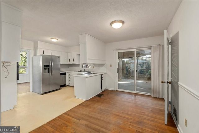 789 Glenn Carrie Road, Hull, GA 30646