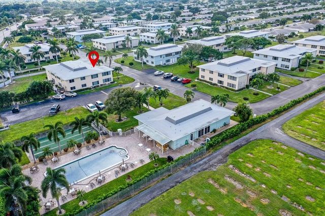 95 North Boulevard 2b, Boynton Beach, FL 33435