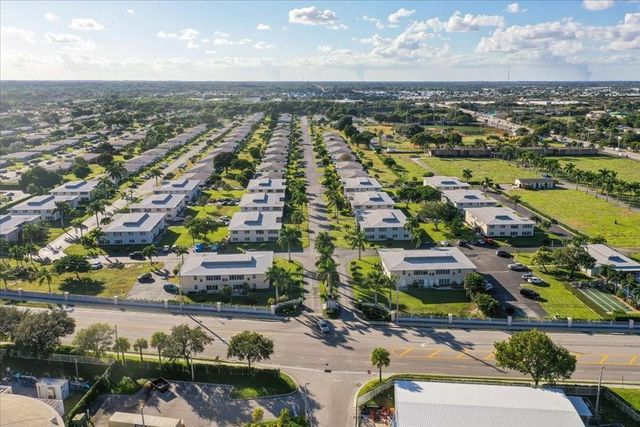 95 North Boulevard 2b, Boynton Beach, FL 33435