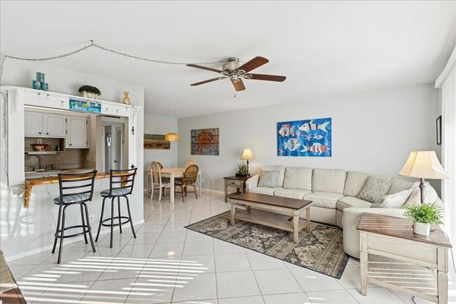 95 North Boulevard 2b, Boynton Beach, FL 33435