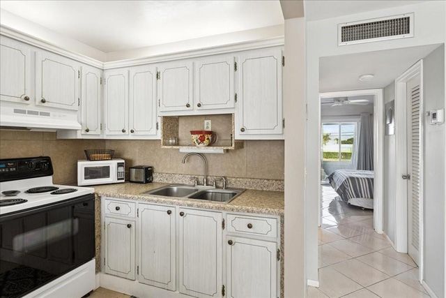 95 North Boulevard 2b, Boynton Beach, FL 33435