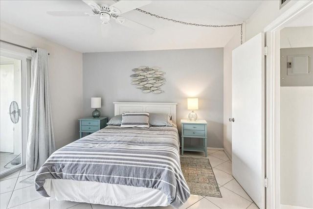 95 North Boulevard 2b, Boynton Beach, FL 33435