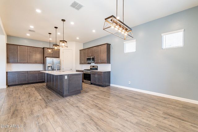 2811 W POLLACK Street, Phoenix, AZ 85041