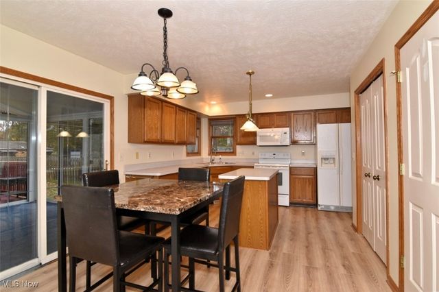 8175 Tanglewood Lane, Parma, OH 44129