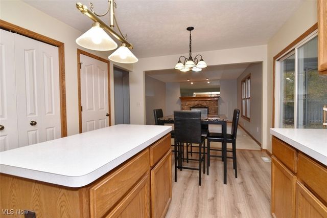 8175 Tanglewood Lane, Parma, OH 44129