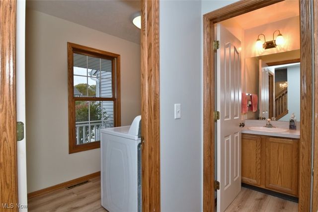 8175 Tanglewood Lane, Parma, OH 44129