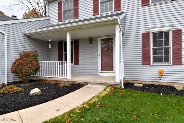 8175 Tanglewood Lane, Parma, OH 44129