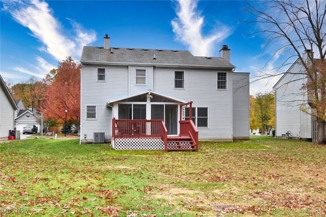 8175 Tanglewood Lane, Parma, OH 44129