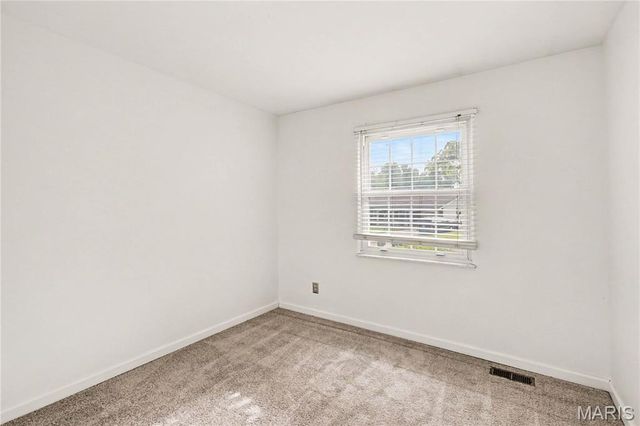 2467 Wesbay Drive, Maryland Heights, MO 63043
