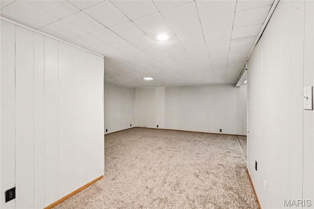 2467 Wesbay Drive, Maryland Heights, MO 63043
