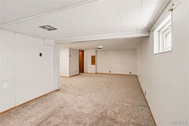2467 Wesbay Drive, Maryland Heights, MO 63043