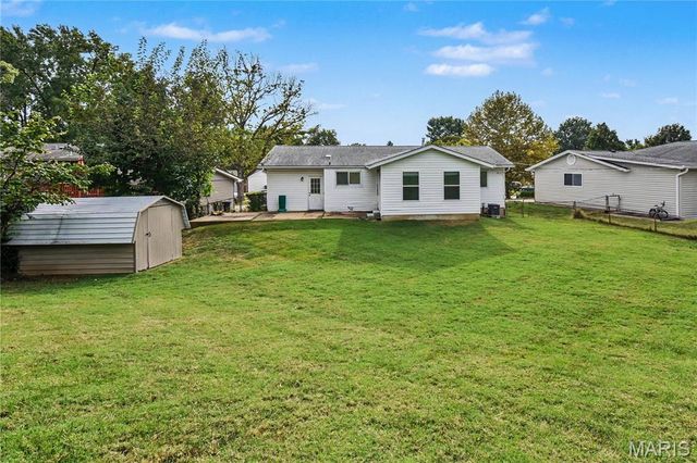 2467 Wesbay Drive, Maryland Heights, MO 63043