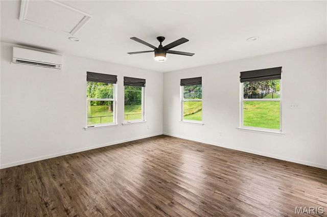 2467 Wesbay Drive, Maryland Heights, MO 63043