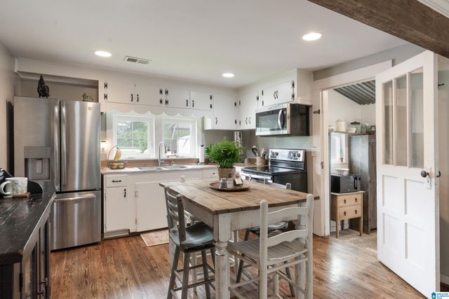 1525 CHELSEA ROAD, Columbiana, AL 35051