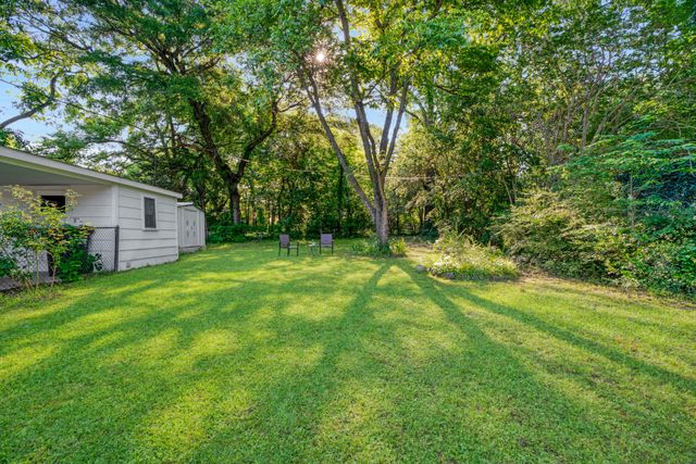 831 18th Street SE, Paris, TX 75460