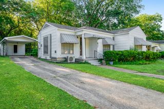 831 18th Street SE, Paris, TX 75460
