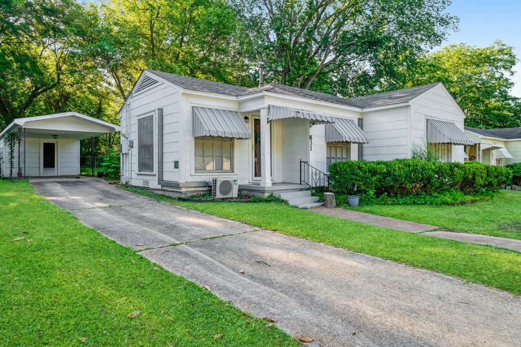 831 18th Street SE, Paris, TX 75460