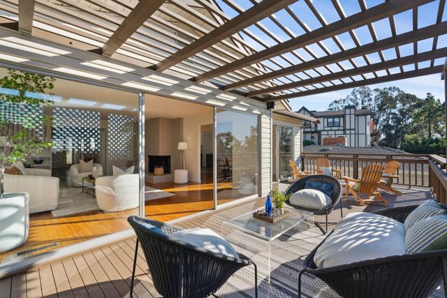 6227 Wood Dr, Oakland, CA 94611