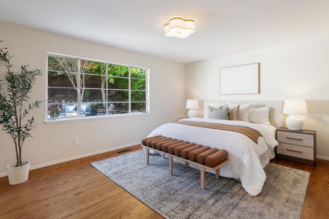 6227 Wood Dr, Oakland, CA 94611